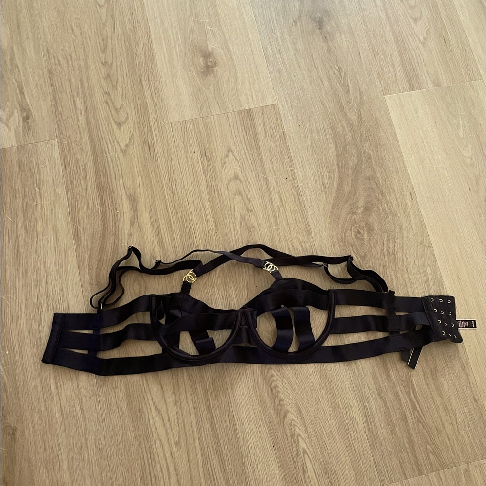 Victoria secret open cup deni bra